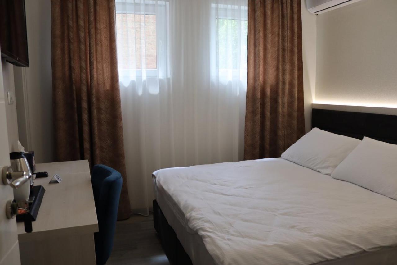 Ferienwohnung DM Sobe Tuzla Exterior foto
